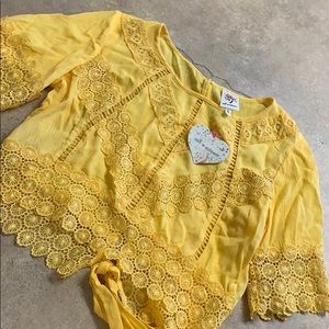Blouse yellow